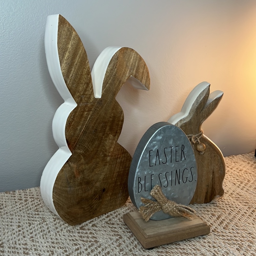 Easter Decor Set - Picture 2 of 3